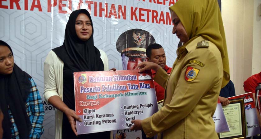 Difabel dan Minoritas Terima Stimulan Pemkab Jember