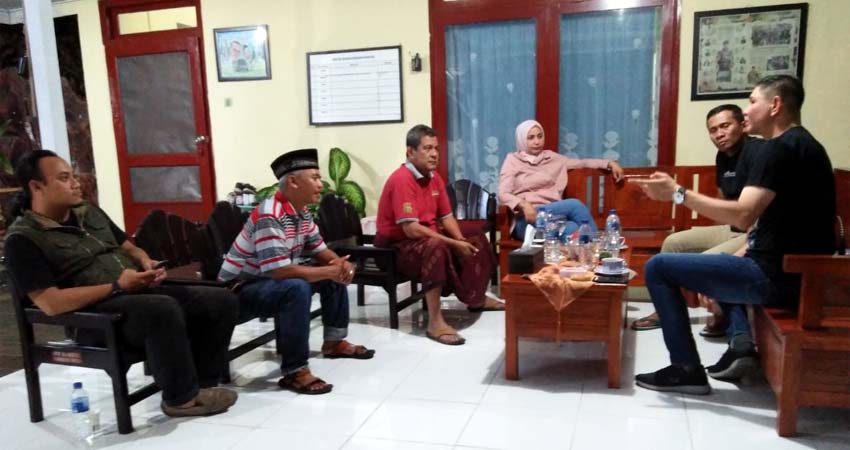 Bupati Jember dr Hj Faida MMr, Dandim 0824 Letkol Inf Laode, Kapolres Jember AKBP Alfian Nurrizal, Rektor IAIN Jember Profesor Bebun dan Ketua FWLM Ihya Ullumiddin. (yud)