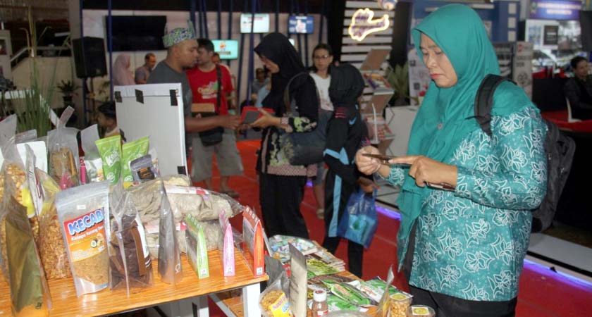 Mie Sayur Bahan Sayuran, Menarik Pengunjung Jatim Kominfo Festival