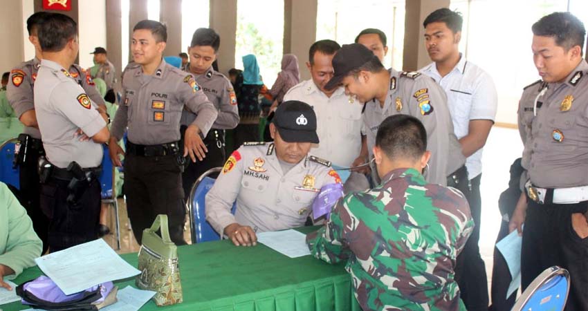 Peringati HUT Brigif Raider Ke-59, Polres Jember Proaktif Ikuti Donor Darah