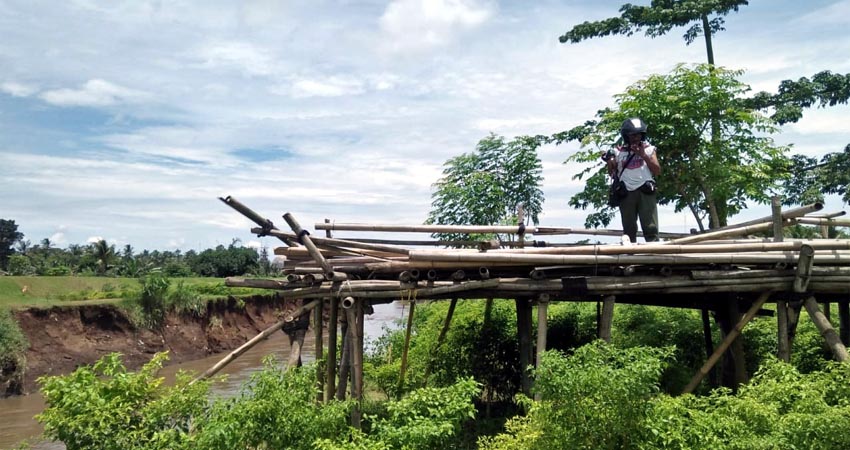 Salah satu jembatan sesek yang terputus. (bud)