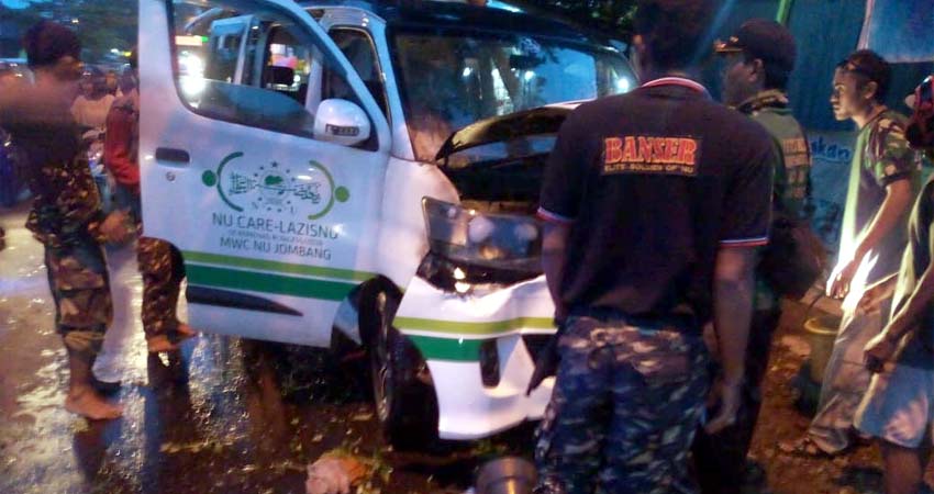 Kondisi Mobil Luxio setelah terbakar. (Ridwan for memontum)