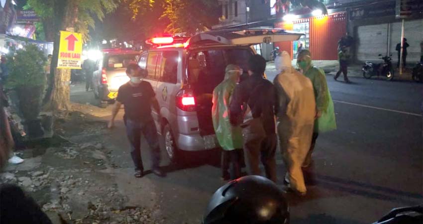 Pria Asal Papua Tewas di Kosan, Mulut Berbusa