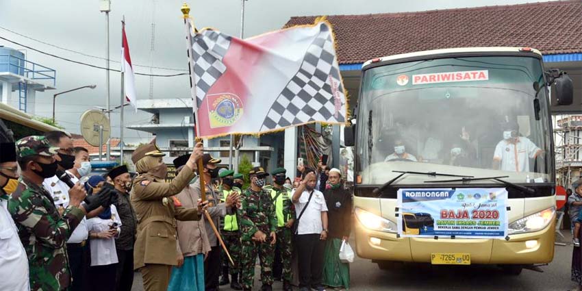 Bupati Jember Lepas Keberangkatan 383 Santri PSSSS