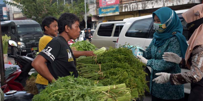 1.000 Masker untuk Warga Pasar Tanjung