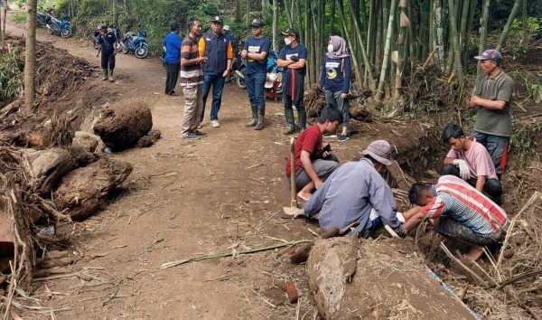 Ketua Komisi C Desak Pemkab Jember Cairkan BTT Pembersihan Saluran Irigasi Pasca Banjir