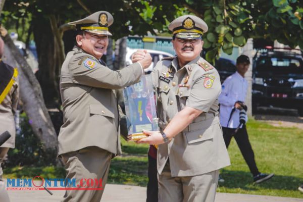 Bupati Hendy Pimpin Upacara Gelar Pasukan Satpol PP, Satlinmas dan Damkarmat Jember