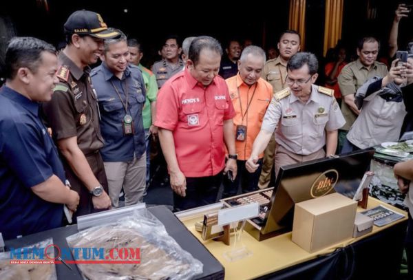 Dukung Potensi Pertanian Jember, Bupati Hendy Resmikan Pelayanan Karantina Pertanian di Kantor Pos