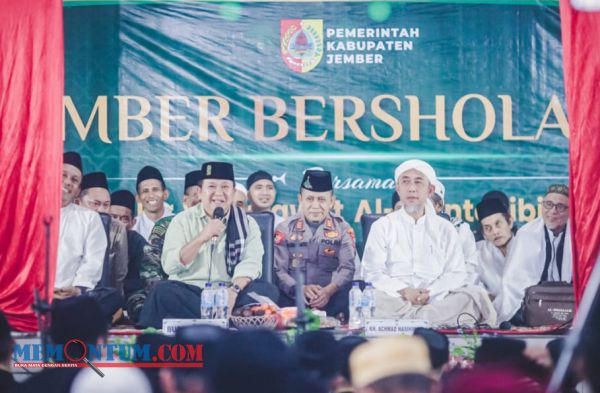 Hadiri Majelis Salawat dan Zikir, Bupati Hendy Berharap Keterlibatan Santri dalam Membangun Kabupaten Jember