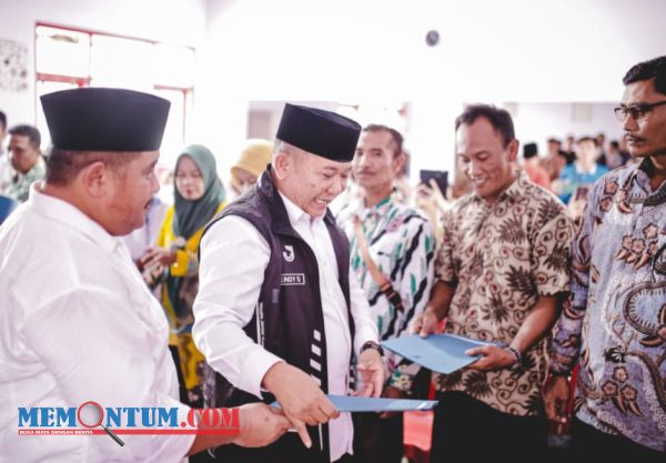 Bupati Jember Gelar Peogram J-Berbagi dengan Pemberian SK untuk GTT-PTT